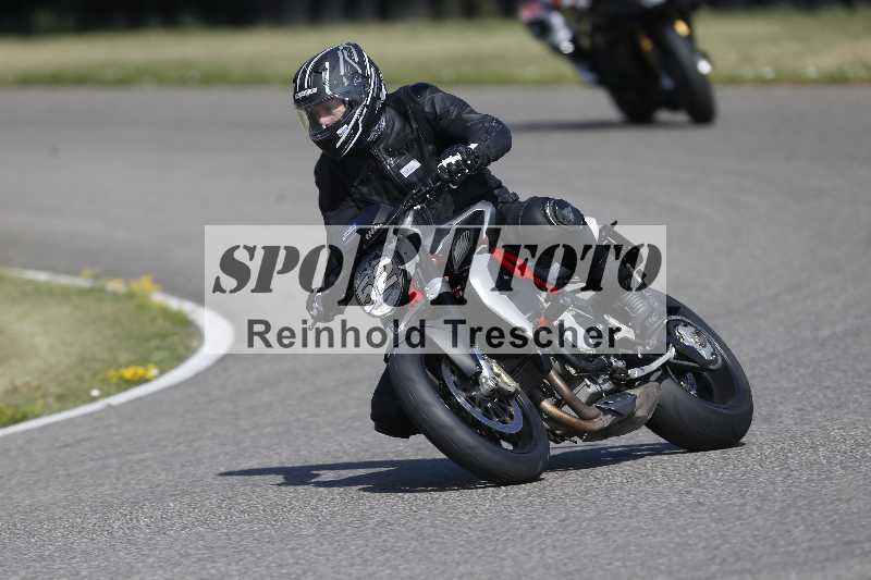 /21 17.06.2026  Ducati Schweiz Track Warmup ADR/Gruppe blau/52